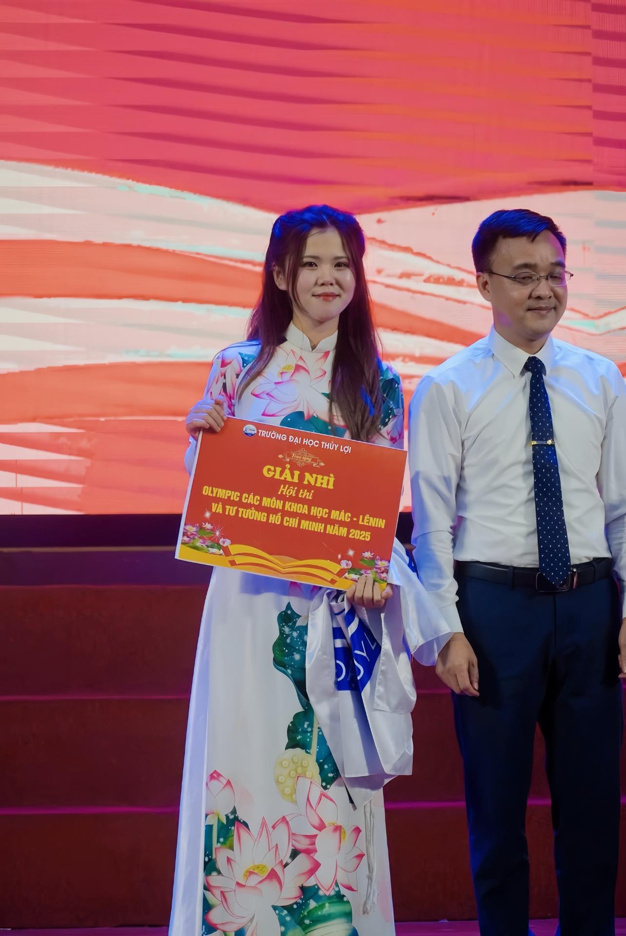 Ảnh Ngọc Hà khác